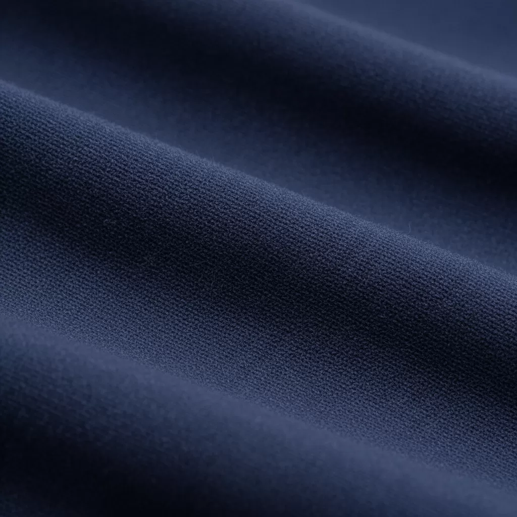 gemini_image_1770611055-1 Chất liệu vải cao cấp quyết định độ bền và tính thẩm mỹ của chiếc quần thun