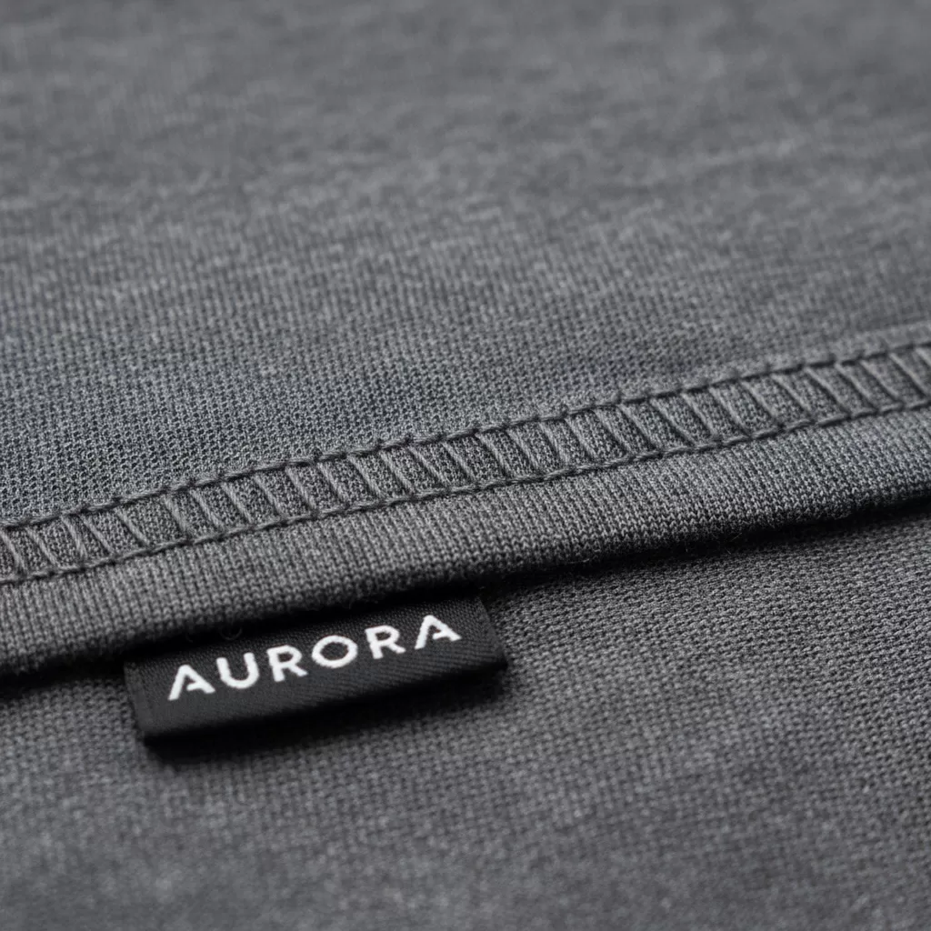 gemini_image_1770620168 Kỹ thuật may mặc và xử lý chất liệu chuyên nghiệp của các Local brand